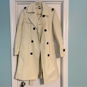 Like new GAP trench coat - S